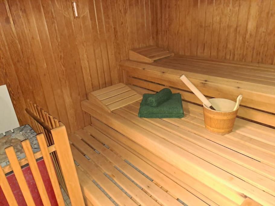 Schwarzwald-Traum Mit Pool Und Sauna Unterkirnach Bagian luar foto